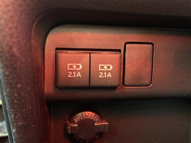 エスクァイア Ｇｉ　純正９型ナビ／純正１２．１型後席モニター／両側電動スライドドア／トヨタセーフティセンス／クルーズコントロール／クリアランスソナー／Ｂｌｕｅｔｏｏｔｈ／フルセグＴＶ／レザーシート／シートヒーター／禁煙車（30枚目）