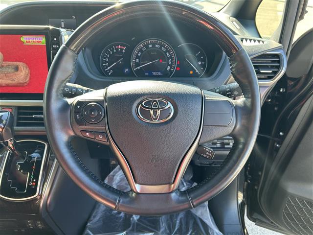 エスクァイア Ｇｉ　プレミアムパッケージ　ＡＬＰＩＮＥビックＸ１１型ナビ／ＡＬＰＩＮＥ後席モニター／バックカメラ／両側電動スライドドア／茶色ハーフレザーシート／シートヒーター／クルーズコントロール／ステアリングヒーター／ＨＤＭＩ入力端子／禁煙（19枚目）