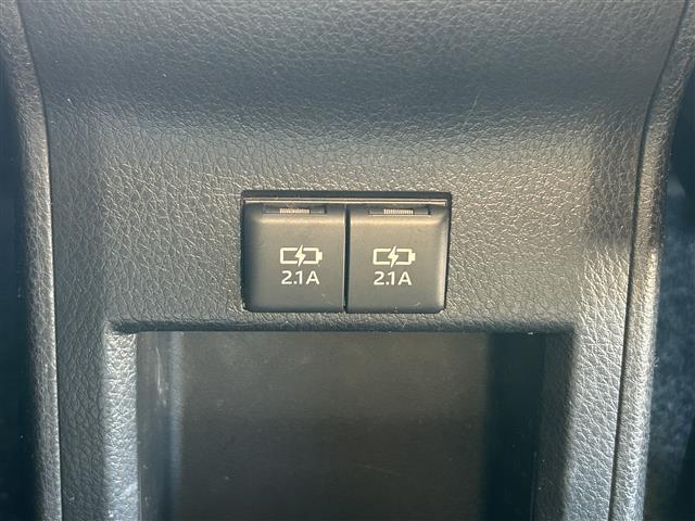 エスクァイア Ｇｉ　プレミアムパッケージ　ＡＬＰＩＮＥビックＸ１１型ナビ／ＡＬＰＩＮＥ後席モニター／バックカメラ／両側電動スライドドア／茶色ハーフレザーシート／シートヒーター／クルーズコントロール／ステアリングヒーター／ＨＤＭＩ入力端子／禁煙（28枚目）