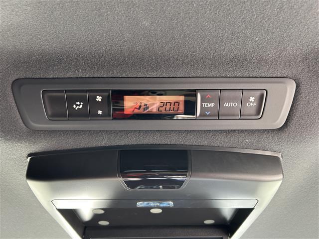 エスクァイア Ｇｉ　プレミアムパッケージ　ＡＬＰＩＮＥビックＸ１１型ナビ／ＡＬＰＩＮＥ後席モニター／バックカメラ／両側電動スライドドア／茶色ハーフレザーシート／シートヒーター／クルーズコントロール／ステアリングヒーター／ＨＤＭＩ入力端子／禁煙（29枚目）