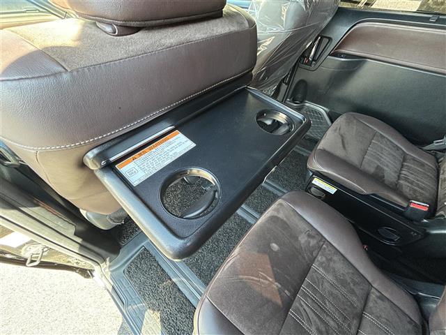 エスクァイア Ｇｉ　プレミアムパッケージ　ＡＬＰＩＮＥビックＸ１１型ナビ／ＡＬＰＩＮＥ後席モニター／バックカメラ／両側電動スライドドア／茶色ハーフレザーシート／シートヒーター／クルーズコントロール／ステアリングヒーター／ＨＤＭＩ入力端子／禁煙（34枚目）