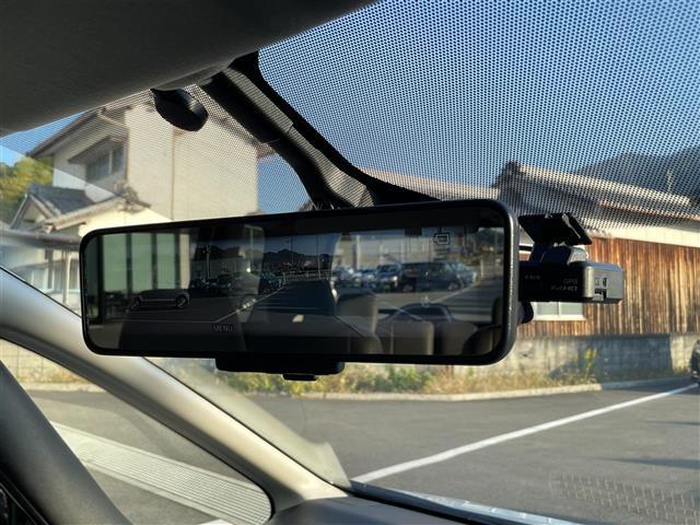 セレナ ｅ－パワー　ハイウェイスターＶ　純正９型ナビ／純正後席モニター／両側電動スライドドア／全周囲カメラ／純正フルエアロ／プロパイロット／クリアランスソナー／ドライブレコーダー／Ｂｌｕｅｔｏｏｔｈ／フルセグＴＶ／インテリジェントルームミラ（7枚目）