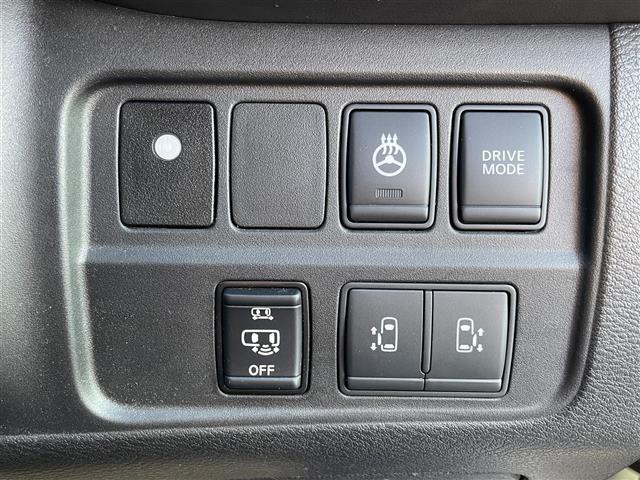 セレナ ｅ－パワー　ハイウェイスターＶ　純正９型ナビ／純正後席モニター／両側電動スライドドア／全周囲カメラ／純正フルエアロ／プロパイロット／クリアランスソナー／ドライブレコーダー／Ｂｌｕｅｔｏｏｔｈ／フルセグＴＶ／インテリジェントルームミラ（9枚目）