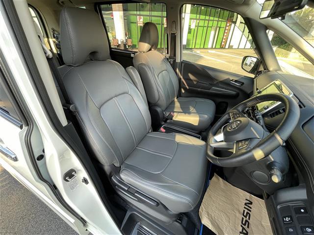 セレナ ｅ－パワー　ハイウェイスターＶ　純正９型ナビ／純正後席モニター／両側電動スライドドア／全周囲カメラ／純正フルエアロ／プロパイロット／クリアランスソナー／ドライブレコーダー／Ｂｌｕｅｔｏｏｔｈ／フルセグＴＶ／インテリジェントルームミラ（10枚目）