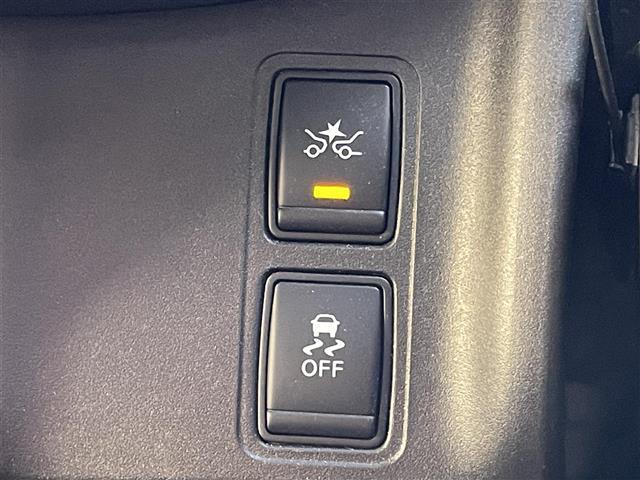 セレナ ｅ－パワー　ハイウェイスターＶ　純正９型ナビ／純正後席モニター／両側電動スライドドア／全周囲カメラ／純正フルエアロ／プロパイロット／クリアランスソナー／ドライブレコーダー／Ｂｌｕｅｔｏｏｔｈ／フルセグＴＶ／インテリジェントルームミラ（24枚目）