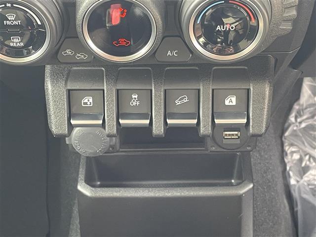 ジムニー ＸＣ　純正８型ナビ／バックカメラ／クルーズコントロール／クリアランスソナー／トランスファーレバー／ダウンヒルアシストコントロール／純正ラバーマット／ＬＥＤヘッドライト／ＥＴＣ／Ｂｌｕｅｔｏｏｔｈ／禁煙車（8枚目）