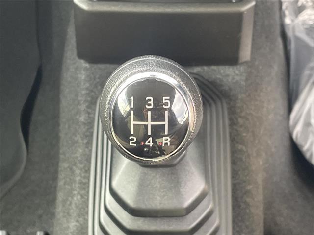 ジムニー ＸＣ　純正８型ナビ／バックカメラ／クルーズコントロール／クリアランスソナー／トランスファーレバー／ダウンヒルアシストコントロール／純正ラバーマット／ＬＥＤヘッドライト／ＥＴＣ／Ｂｌｕｅｔｏｏｔｈ／禁煙車（31枚目）