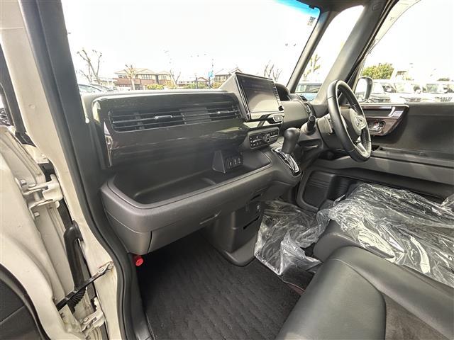 Ｎ－ＢＯＸカスタム Ｇ・Ｌターボホンダセンシング　純正８型ナビ／バックカメラ／両側電動スライドドア／アダプティブクルーズコントロール／前後ドライブレコーダー／ハーフレザー／バックソナー／ＬＥＤヘッドライト／アイドリングストップ／パドルシフト／禁煙車（31枚目）