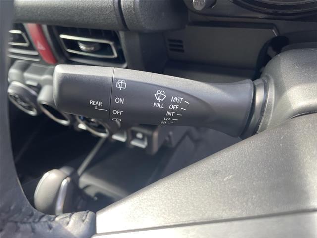 ジムニー ＸＣ　Ｓｔｒａｄａ７型ナビ／フルセグＴＶ／Ｂｌｕｅｔｏｏｔｈ／クルーズコントロール／アイドリングストップ／シートヒーター／ＬＥＤヘッドライト／トランスファーレバー／ヒートミラー／ＥＴＣ／電格ミラー／禁煙車（5枚目）