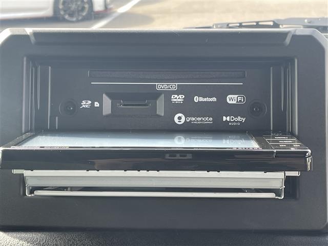 ジムニー ＸＣ　Ｓｔｒａｄａ７型ナビ／フルセグＴＶ／Ｂｌｕｅｔｏｏｔｈ／クルーズコントロール／アイドリングストップ／シートヒーター／ＬＥＤヘッドライト／トランスファーレバー／ヒートミラー／ＥＴＣ／電格ミラー／禁煙車（9枚目）