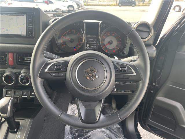 ジムニー ＸＣ　Ｓｔｒａｄａ７型ナビ／フルセグＴＶ／Ｂｌｕｅｔｏｏｔｈ／クルーズコントロール／アイドリングストップ／シートヒーター／ＬＥＤヘッドライト／トランスファーレバー／ヒートミラー／ＥＴＣ／電格ミラー／禁煙車（10枚目）