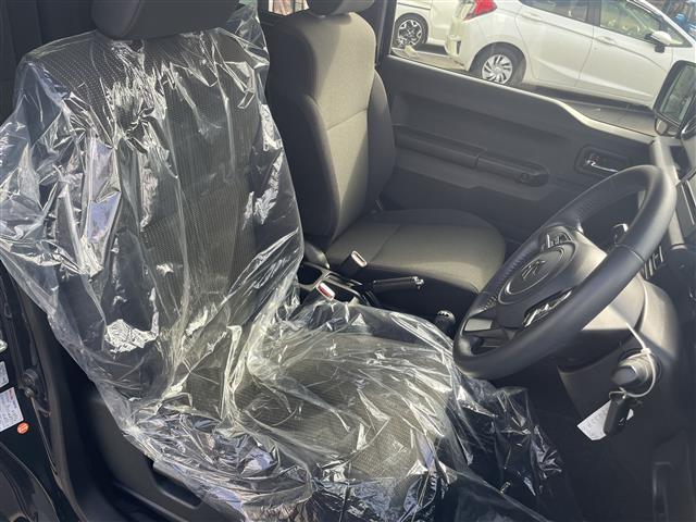 ジムニー ＸＣ　Ｓｔｒａｄａ７型ナビ／フルセグＴＶ／Ｂｌｕｅｔｏｏｔｈ／クルーズコントロール／アイドリングストップ／シートヒーター／ＬＥＤヘッドライト／トランスファーレバー／ヒートミラー／ＥＴＣ／電格ミラー／禁煙車（12枚目）