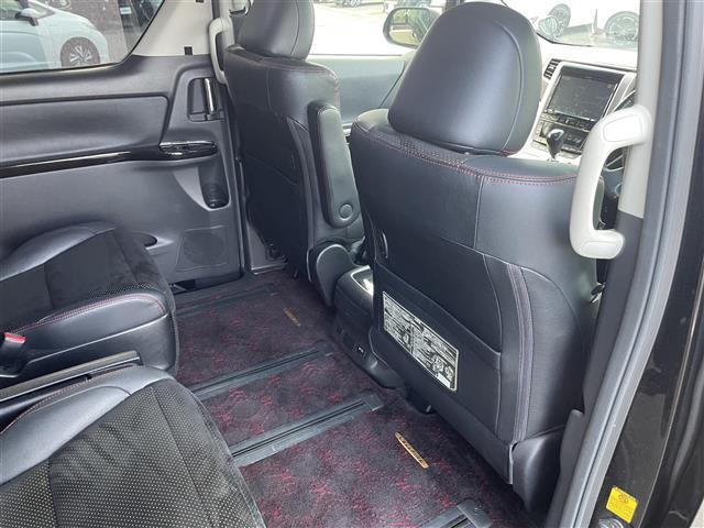 ヴェルファイア ２．４Ｚ　ゴールデンアイズＩＩ　ＡＬＰＩＮＥ９型ナビ／ＡＬＰＩＮＥ後席モニター／モデリスタフルエアロ／両側電動スライド／ドライブレコーダー／バックカメラ／クルーズコントロール／クリアランスソナー／電動リアゲート／ＥＴＣ／禁煙車（35枚目）