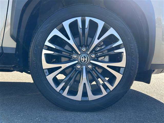 ヤリスクロス ハイブリッドZ 純正ナビ(フルセグTV/Bluetooth)/全周囲カメラ/ETC2.0/運転席パワーシート/半革シート/社外前後ドラレコ/追従クルコン/純正18インチAW/100V充電/前後コーナーセンサー(39枚目)