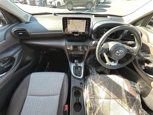 ヤリスクロス ハイブリッドZ 純正ナビ(フルセグTV/Bluetooth)/全周囲カメラ/ETC2.0/運転席パワーシート/半革シート/社外前後ドラレコ/追従クルコン/純正18インチAW/100V充電/前後コーナーセンサー(42枚目)