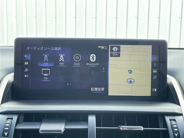 ＮＸ ＮＸ３００　Ｆスポーツ　パノラマルーフ　純正メーカーオプションワイドナビ（ＣＤ／ＤＶＤ／ＢｌｕｅｔｏｏｔｈＡｕｄｉｏ／ＳＤ／ＡＵＸ／ＵＳＢ）　フルセグテレビ　パノラミックビューモニター　レクサスセーフティプラス（4枚目）