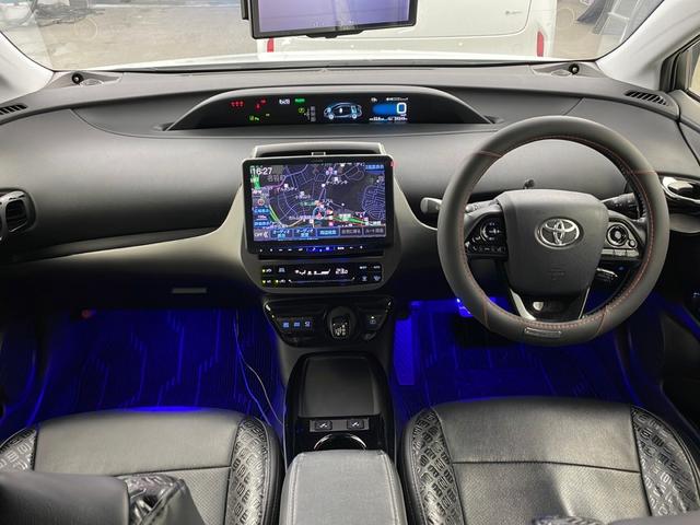 プリウス Sツーリングセレクション・ブラックエディション 純正ナビ ワンオーナー モデリスタエアロ トヨタセーフティーセンス クラッシュセーフティー 全方位カメラ デジタルインナーミラー 前後ドラレコ ETC2.0 前席シートヒーターステアリングリモコン(3枚目)