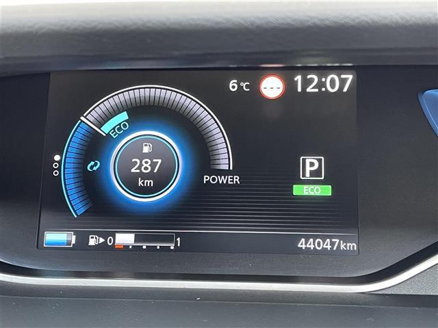 セレナ e-パワー ハイウェイスターV 純正SDナビ(CD/DVD/Bluetooth/フルセグ)プロパイロット 全方位運転支援システム インテリジェントエマージェンシーブレーキ 踏み間違い衝突防止アシスト(6枚目)