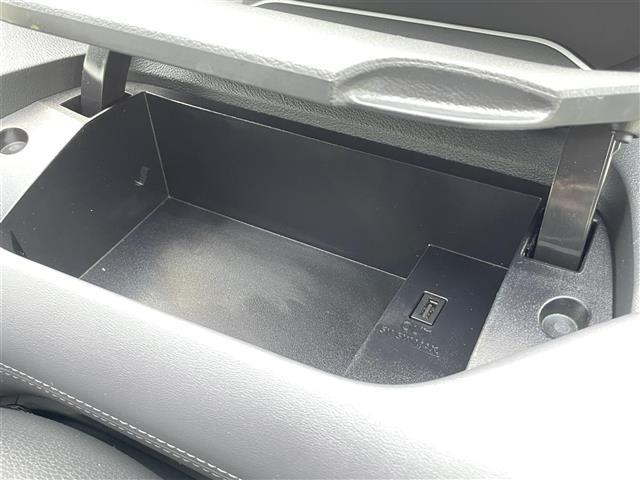 セレナ e-パワー ハイウェイスターV 純正SDナビ(CD/DVD/Bluetooth/フルセグ)プロパイロット 全方位運転支援システム インテリジェントエマージェンシーブレーキ 踏み間違い衝突防止アシスト(15枚目)