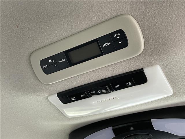 セレナ e-パワー ハイウェイスターV 純正SDナビ(CD/DVD/Bluetooth/フルセグ)プロパイロット 全方位運転支援システム インテリジェントエマージェンシーブレーキ 踏み間違い衝突防止アシスト(16枚目)