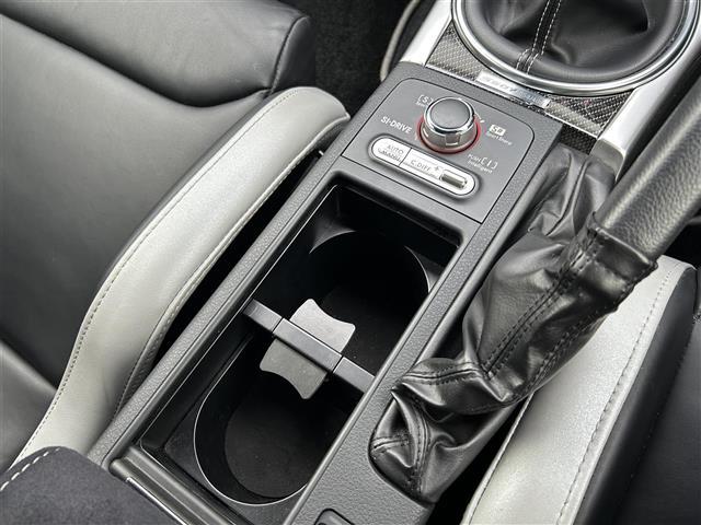 WRX STI S207 NBR チャレンジP イエローE 社外ナビ AM FM BT SD USB TV 専用ドライカーボン製リアスポイラー STI製RECAROフロントシート HKSGT3タービン HKSブローオフバルブ HKSインタークーラー(15枚目)