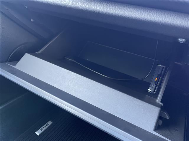 BRZ R ワンオーナー 純正ナビ(CD/DVD/Bluetooth/AM/FM)バックカメラ STIエアロ 革巻きステアリング 前後ドライブレコーダー 純正アルミホイール LEDヘッドランプ(13枚目)