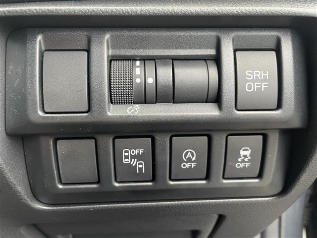 XV 1.6i-L アイサイト ワンオーナー アイサイトコアテクノロジー プリクラッシュブレーキ レーダークルーズコントロール AT誤発進抑制機能 車線逸脱警報 ふらつき警報 後退時ブレーキアシスト 先行車発進お知らせ 純正SDナビ(7枚目)