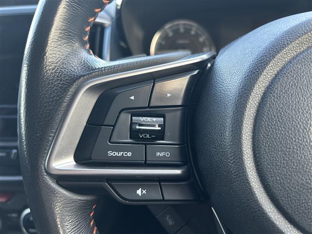 XV 1.6i-L アイサイト 純正ナビ バックカメラ アイサイト プリクラッシュセーフティー レーンキープアシスト パーキングソナー レーダークルーズコントロール 純正ドラレコ ETC 純正フロアマット 保証書 取扱説明書(8枚目)