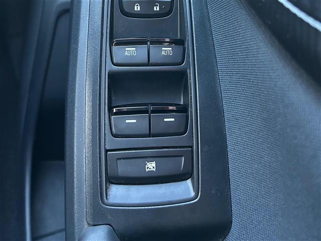 XV 1.6i-L アイサイト 純正ナビ バックカメラ アイサイト プリクラッシュセーフティー レーンキープアシスト パーキングソナー レーダークルーズコントロール 純正ドラレコ ETC 純正フロアマット 保証書 取扱説明書(17枚目)