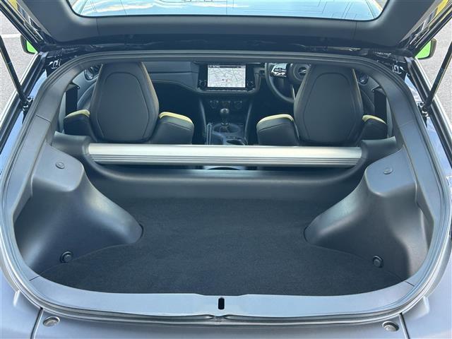 フェアレディＺ プロトスペック　ワンオナ　ＨＫＳ車高調　ＨＫＳマフラー　専用イエローキャリパー　純正メモリナビ　フルセグ　ＵＳＢ　Ｂｌｕｅｔｏｏｔｈ　バックカメラ　３蓮メーター　ビルトインＥＴＣ　ハーフレザーシート（28枚目）