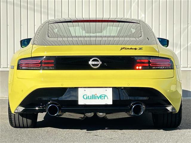 フェアレディＺ プロトスペック　ワンオナ　ＨＫＳ車高調　ＨＫＳマフラー　専用イエローキャリパー　純正メモリナビ　フルセグ　ＵＳＢ　Ｂｌｕｅｔｏｏｔｈ　バックカメラ　３蓮メーター　ビルトインＥＴＣ　ハーフレザーシート（30枚目）