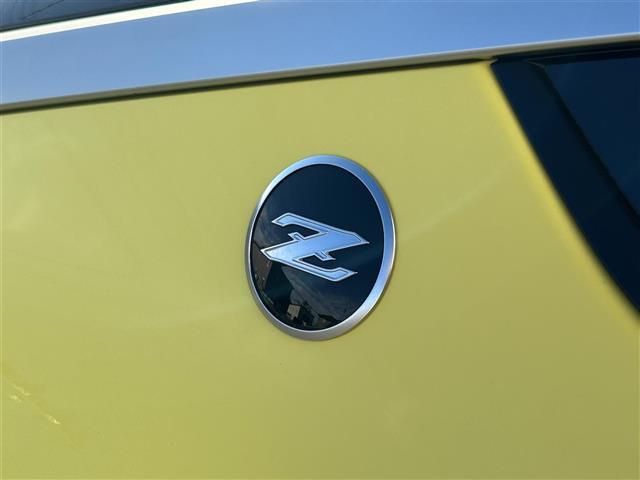 フェアレディＺ プロトスペック　ワンオナ　ＨＫＳ車高調　ＨＫＳマフラー　専用イエローキャリパー　純正メモリナビ　フルセグ　ＵＳＢ　Ｂｌｕｅｔｏｏｔｈ　バックカメラ　３蓮メーター　ビルトインＥＴＣ　ハーフレザーシート（37枚目）