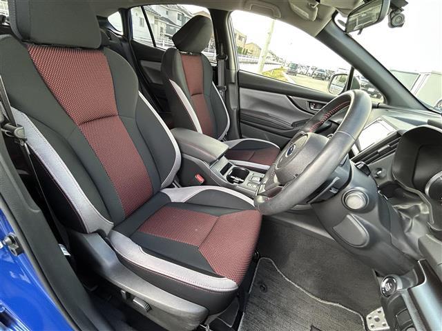 インプレッサスポーツ STIスポーツ アイサイトセーフティプラス 衝突軽減ブレーキ レーンキープアシスト 追従式レーダークルーズコントロール スマートリヤビューミラー リヤビークルディテクション ハイビームアシスト(25枚目)