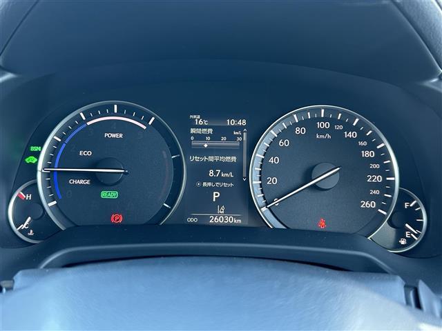 ＲＸ ＲＸ４５０ｈ　ブラックツアラー　純正ナビ　ＡＭ　ＦＭ　ＤＩＳＣ　ＵＳＢ　Ｂｌｕｅｔｏｏｔｈ　フルセグＴＶ　Ｌｅｘｕｓ　Ｓａｆｔｙ　Ｓｙｓｔｅｍ＋　パノラミックビューモニター　ヘッドアップディスプレイ　サンルーフ　専用内装　専用アルミ（5枚目）