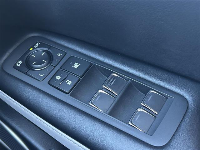 ＲＸ ＲＸ４５０ｈ　ブラックツアラー　純正ナビ　ＡＭ　ＦＭ　ＤＩＳＣ　ＵＳＢ　Ｂｌｕｅｔｏｏｔｈ　フルセグＴＶ　Ｌｅｘｕｓ　Ｓａｆｔｙ　Ｓｙｓｔｅｍ＋　パノラミックビューモニター　ヘッドアップディスプレイ　サンルーフ　専用内装　専用アルミ（10枚目）