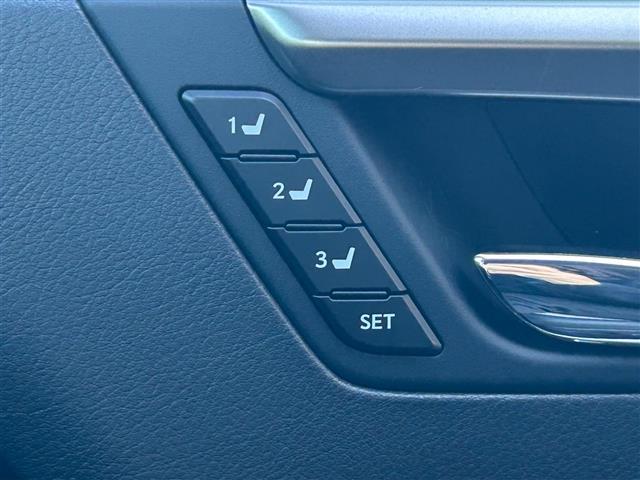 ＲＸ ＲＸ４５０ｈ　ブラックツアラー　純正ナビ　ＡＭ　ＦＭ　ＤＩＳＣ　ＵＳＢ　Ｂｌｕｅｔｏｏｔｈ　フルセグＴＶ　Ｌｅｘｕｓ　Ｓａｆｔｙ　Ｓｙｓｔｅｍ＋　パノラミックビューモニター　ヘッドアップディスプレイ　サンルーフ　専用内装　専用アルミ（11枚目）