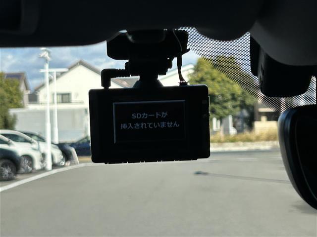 ＲＸ ＲＸ４５０ｈ　ブラックツアラー　純正ナビ　ＡＭ　ＦＭ　ＤＩＳＣ　ＵＳＢ　Ｂｌｕｅｔｏｏｔｈ　フルセグＴＶ　Ｌｅｘｕｓ　Ｓａｆｔｙ　Ｓｙｓｔｅｍ＋　パノラミックビューモニター　ヘッドアップディスプレイ　サンルーフ　専用内装　専用アルミ（19枚目）