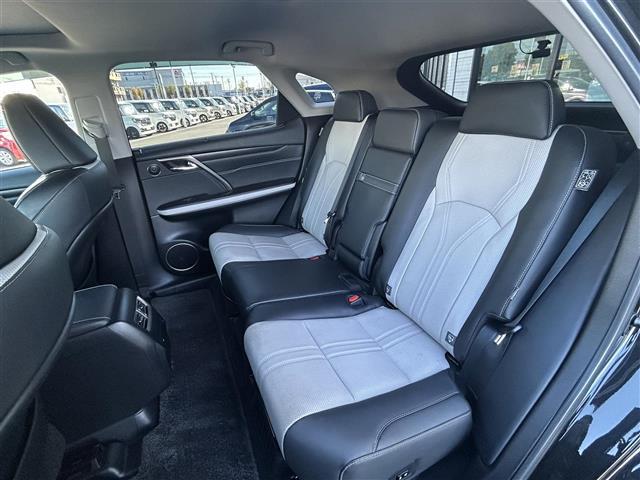 ＲＸ ＲＸ４５０ｈ　ブラックツアラー　純正ナビ　ＡＭ　ＦＭ　ＤＩＳＣ　ＵＳＢ　Ｂｌｕｅｔｏｏｔｈ　フルセグＴＶ　Ｌｅｘｕｓ　Ｓａｆｔｙ　Ｓｙｓｔｅｍ＋　パノラミックビューモニター　ヘッドアップディスプレイ　サンルーフ　専用内装　専用アルミ（27枚目）