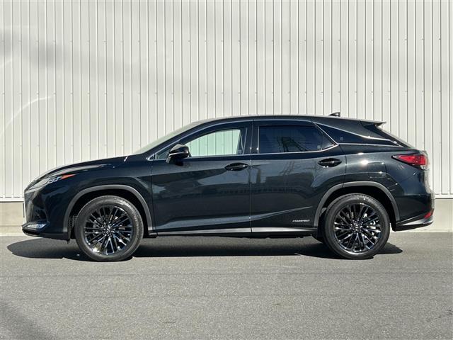 ＲＸ ＲＸ４５０ｈ　ブラックツアラー　純正ナビ　ＡＭ　ＦＭ　ＤＩＳＣ　ＵＳＢ　Ｂｌｕｅｔｏｏｔｈ　フルセグＴＶ　Ｌｅｘｕｓ　Ｓａｆｔｙ　Ｓｙｓｔｅｍ＋　パノラミックビューモニター　ヘッドアップディスプレイ　サンルーフ　専用内装　専用アルミ（32枚目）