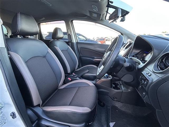 ノート ｅ－パワー　メダリスト　純正メモリナビ（ＣＤ／ＤＶＤ／ＳＤ／Ｂｌｕｅｔｏｏｔｈ／ＵＳＢ／ＭＳＶ／ｉＰｏｄ）フルセグテレビ　アラウンドビューモニター　スマートルームミラー　インテリジェントエマージェンシーブレーキ（17枚目）