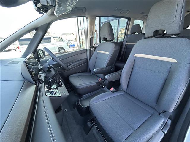 セレナ ｅ－パワー　ハイウェイスターＶ（20枚目）