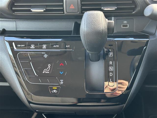 デイズ Ｘ　純正メモリーナビ　ＭＭ２２３－ＤＬ　ＡＭ　ＦＭ　Ｂｌｕｅｔｏｏｔｈ　フルセグＴＶ　前後ドラレコ映像　アラウンドビューモニター　エマージェンシーブレーキ　純正デジタルインナーミラー　電格ミラー　ＥＴＣ（12枚目）