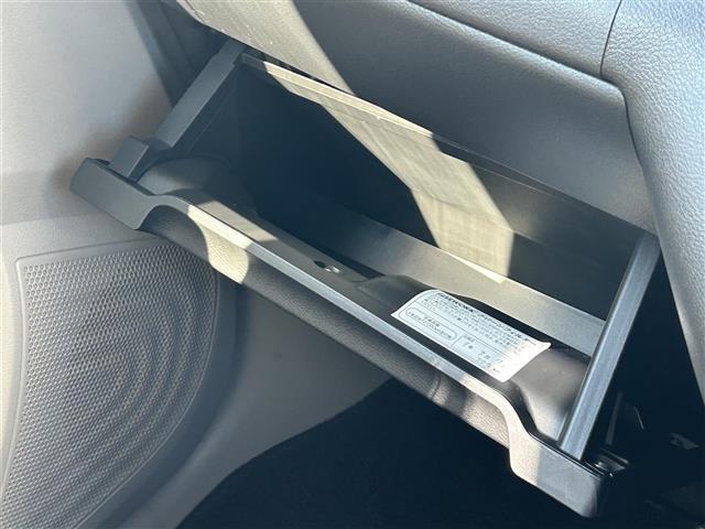 デイズ Ｘ　純正メモリーナビ　ＭＭ２２３－ＤＬ　ＡＭ　ＦＭ　Ｂｌｕｅｔｏｏｔｈ　フルセグＴＶ　前後ドラレコ映像　アラウンドビューモニター　エマージェンシーブレーキ　純正デジタルインナーミラー　電格ミラー　ＥＴＣ（17枚目）