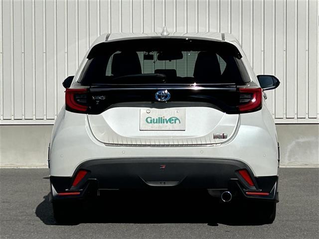 ヤリス ハイブリッドＺ　純正８インチディスプレイオーディオ／ＧＲエアロ／バックカメラ／ＥＴＣ２．０／前後ドラレコ／ステアリングスイッチ／シートヒーター／電動格納ミラー／ドライブモード／ＥＶモード（28枚目）