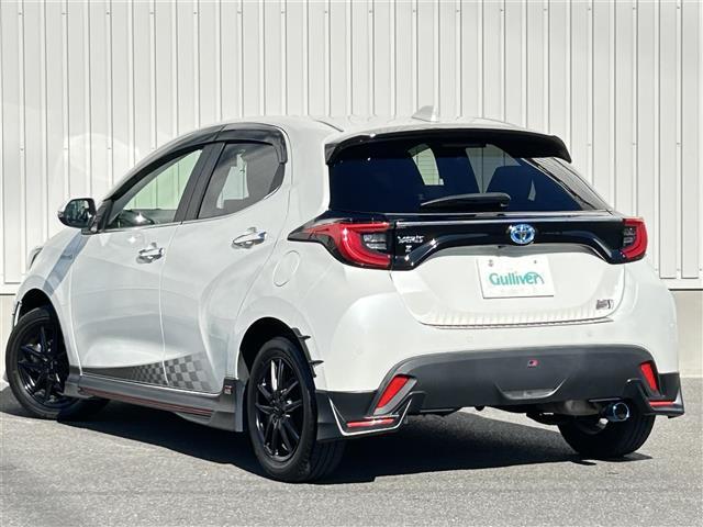 ヤリス ハイブリッドＺ　純正８インチディスプレイオーディオ／ＧＲエアロ／バックカメラ／ＥＴＣ２．０／前後ドラレコ／ステアリングスイッチ／シートヒーター／電動格納ミラー／ドライブモード／ＥＶモード（33枚目）