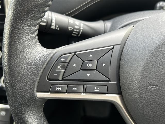 セレナ ハイウェイスター VセレクションII ワンオーナー 純正9インチメモリナビ(CD/DVD/SD/USB/Bluetooth)フルセグテレビ 純正フリップダウンモニター セーフティパックB プロパイロット(8枚目)