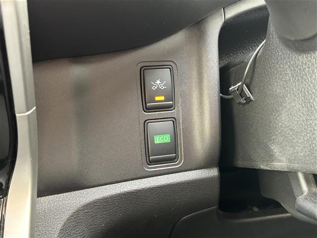 セレナ ハイウェイスター VセレクションII ワンオーナー 純正9インチメモリナビ(CD/DVD/SD/USB/Bluetooth)フルセグテレビ 純正フリップダウンモニター セーフティパックB プロパイロット(14枚目)