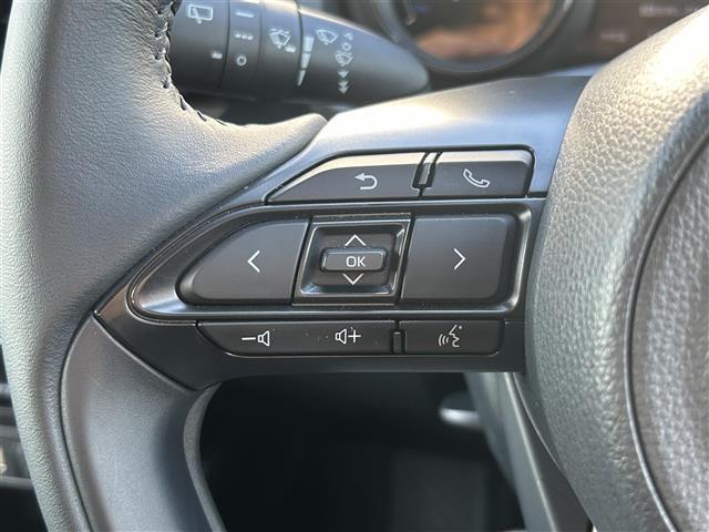 ヤリス ハイブリッドZ 純正ディスプレイオーディオ (FM/AM/BT/Miracast/USB) トヨタセーフティーセンス シートヒーター クルーズコントロール バックカメラ 電格ミラー LTA PCS(7枚目)