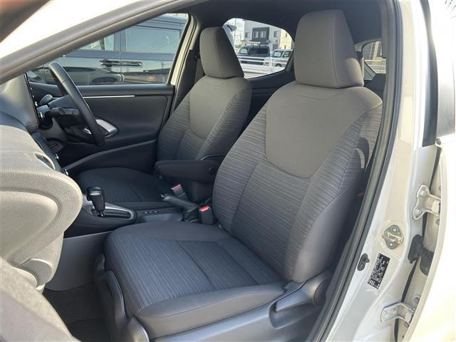 ヤリス ハイブリッドZ 純正ディスプレイオーディオ (FM/AM/BT/Miracast/USB) トヨタセーフティーセンス シートヒーター クルーズコントロール バックカメラ 電格ミラー LTA PCS(23枚目)