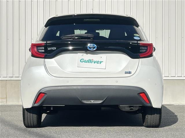 ヤリス ハイブリッドZ 純正ディスプレイオーディオ (FM/AM/BT/Miracast/USB) トヨタセーフティーセンス シートヒーター クルーズコントロール バックカメラ 電格ミラー LTA PCS(28枚目)